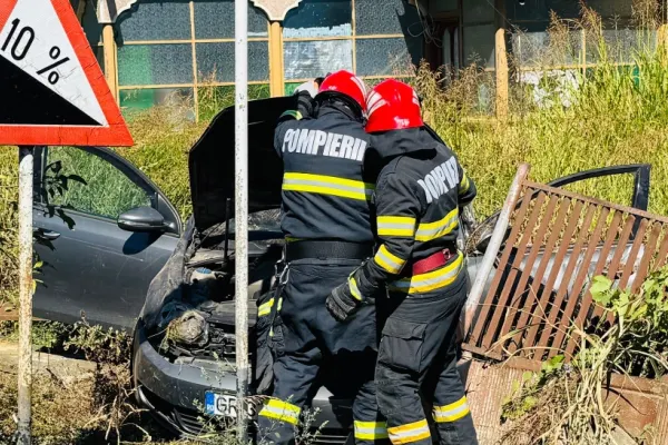 Două femei rănite într-un accident rutier. Mașina a ieșit de pe carosabil