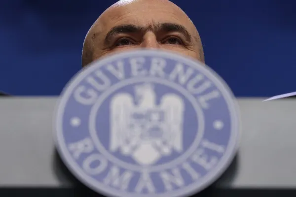 Ilie Bolojan și-a strâns lucrurile de la Guvern de 3 săptămâni! Care sunt singurele obiecte pe care le-a păstrat premierul demis