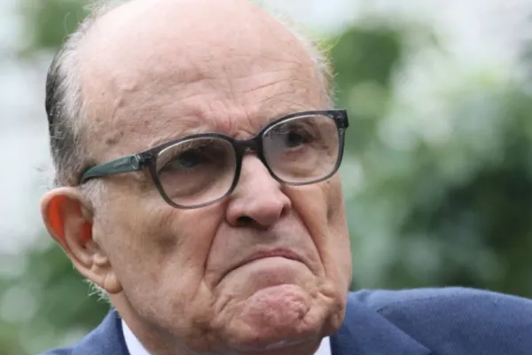 Accident rutier în New York. Victima este fostul edil al orașului și avocat al lui Trump