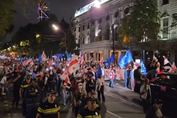 Proteste masive în Georgia: locuitorii acuză implicarea Rusiei în instituțiile statului