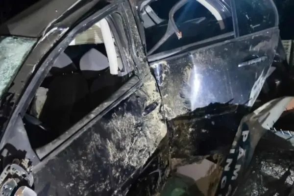 Accident cumplit, la Piatra-Olt: 9 persoane au ajuns la spital, după ce un autoturism a lovit o terasă. Șoferul avea 19 ani. Mașina, un ghem e fiare