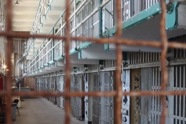 Tragedie în Italia: o româncă de 26 de ani s-a sinucis într-un penitenciar din Italia