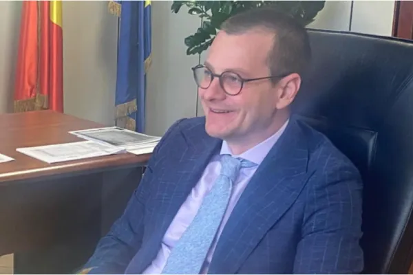 Dezvăluiri despre boierii de lux de la stat. Jurnalista Alessia Păcuraru demască penalii cu contracte la stat prin firme paravan