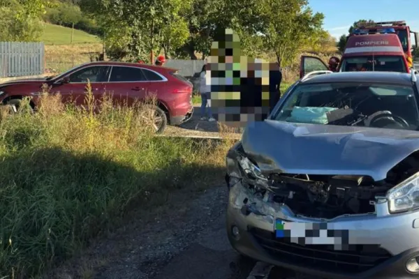 Accident rutier cu cinci victime pe DN 15A, în județul Mureș. Printre răniți se află doi copii