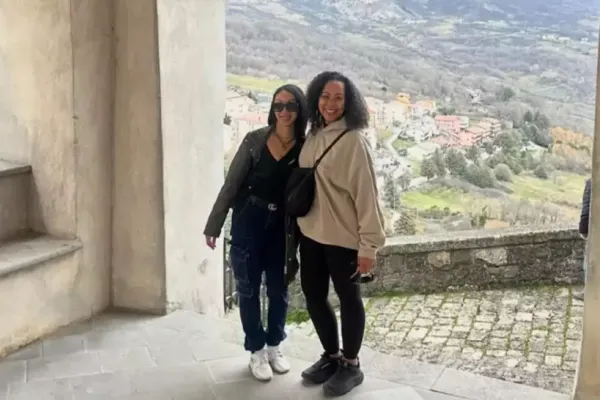 Povestea profesoarei care și-a cumpărat casa de vis în Italia cu doar 12.500 de euro