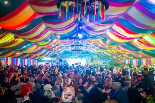 Sibiul rămâne fără Oktoberfest, în urma măsurilor de austeritate impuse de premierul Ilie Bolojan