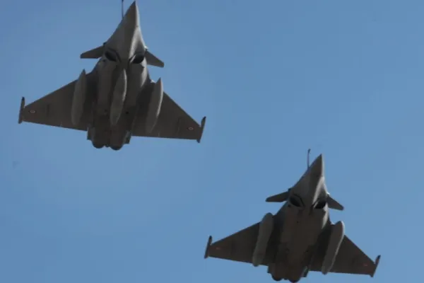 Rusia sfidează UE și NATO. Două avioane de vânătoare au pătruns în zona de securitate a unei platforme petroliere poloneze din Marea Baltică
