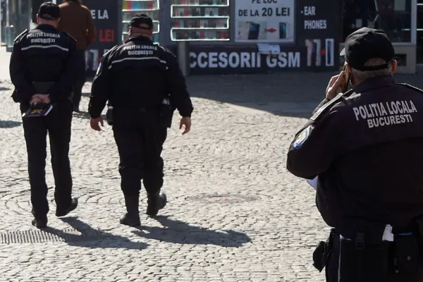 Polițiștii locali se fac cameramani de ocazie. Un nou proiect de lege le dă dreptul de a folosi dispozitive bodycam