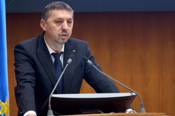 Daniel David explică de ce a refuzat să își dea demisia: „A fost o formă de patriotism să rămân ministru”