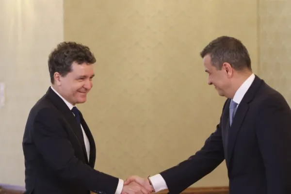 Nicușor Dan n-ar respinge o nominalizare a lui Sorin Grindeanu ca premier. Cum se dezice de reziștii radicali? "Stabilitatea politică nu se poate fără PSD"