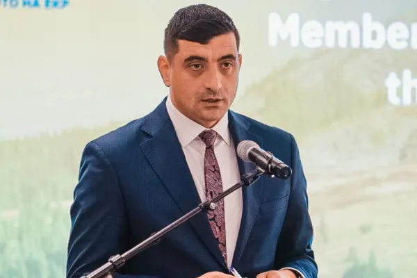 George Simion, mesaj pentru români după eșecul diplomatic. Liderul AUR a prezis că SUA își va trupele, Guvernul a fost lipsit de reacție