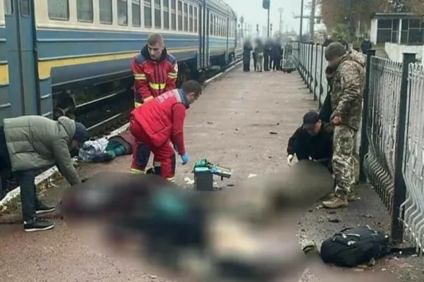 Explozie pe un peron din Ucraina: patru persoane au murit și alte 12 au fost rănite