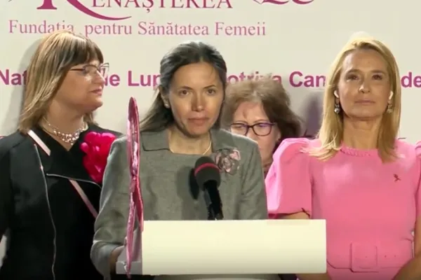 Controverse uriașe după ultimele apariții ale Mirabela Grădinaru. Concubina lui Nicușor Dan se ține cu dinții de titlul de „primă doamnă”