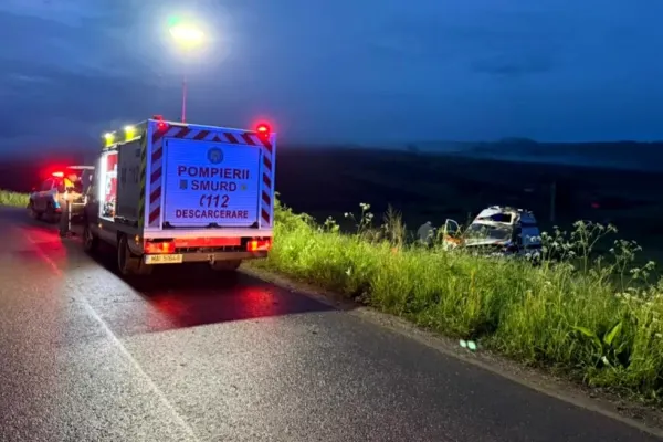 Accident grav pe DN1 Cluj: ambulanţă implicată în coliziune. Mai multe victime, printre care o femeie în stop cardio-respirator