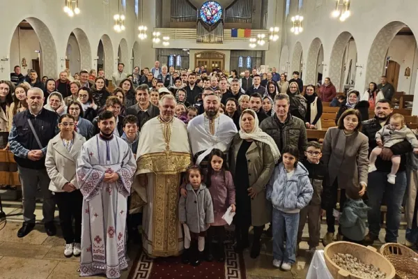S-a încheiat un pelerinaj istoric, cu moaștele Sfântului Ierarh Nicolae în patru comunități românești din Germania