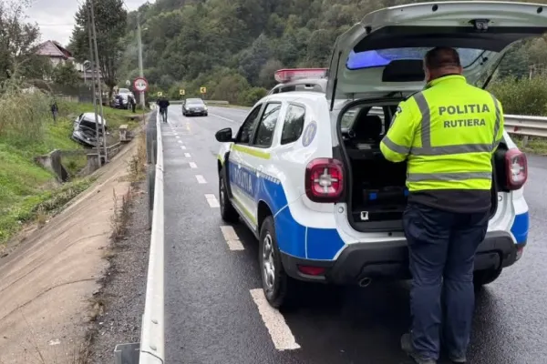 Accident grav pe Drumul Național 76. Trei oameni au fost transportați la spital