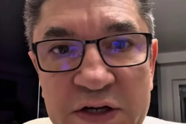 Luis Lazarus: „Nu votați guvernul. Robotul Veștea va urma programul lui Bolo!”