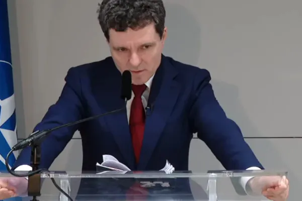 Nicușor Dan și obsesia pentru Primăria Capitalei. De fiecare dată când i se pune o întrebare, aduce în discuție vremurile sale ca edil