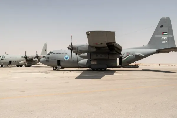 O bază aeriană din Germania, în alertă. Foc tras asupra unui avion militar după decolare