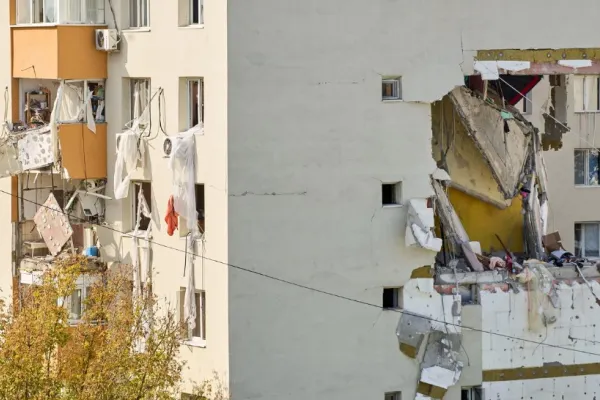 Bucureștenii suflă și în iaurt după explozia din Rahova. Numărul de apeluri la 112 pentru scurgeri de gaze a crescut alarmant