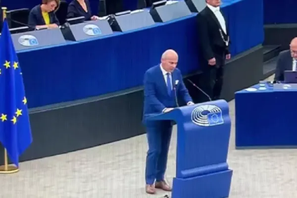 Rareș Bogdan, discurs incendiar în Parlamentul European: „Așteptăm să vină Putin cu tancul ca să intervenim?”