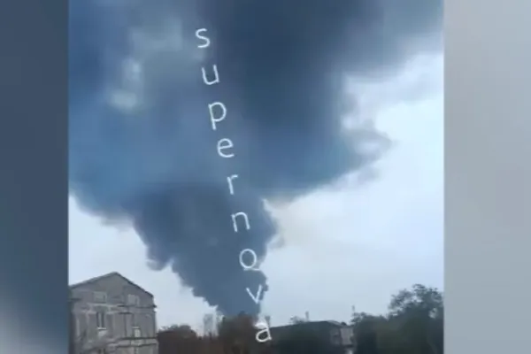 Incendiu URIAȘ la o rafinărie din Rusia. Atac masiv cu drone