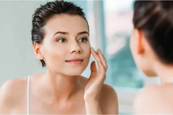 Top 7 alimente care îți fac pielea să strălucească. Tenul tău va fi mai sănătos și luminos