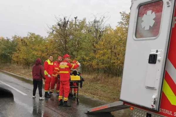 Accident grav în județul Constanța Trei persoane rănite, una încarcerată. Trafic blocat în ambele sensuri