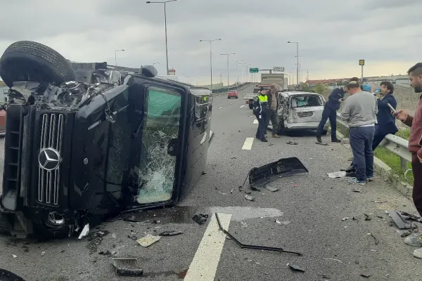 Accident grav pe autostrada A3: o mașină s-a răsturnat după ce a intrat în coliziune cu un alt autoturism