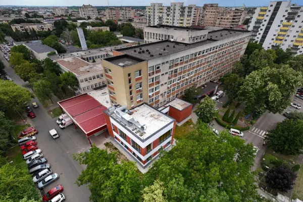 Descinderi la medici și asistente de la SJU Satu Mare, într-un dosar de FRAUDĂ cu pensii de handicap: o persoană, reținută
