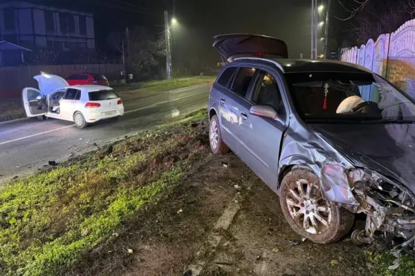 Accident grav pe DN5C, în Giurgiu. O tânără de 19 ani a ajuns la spital după impactul dintre două mașini