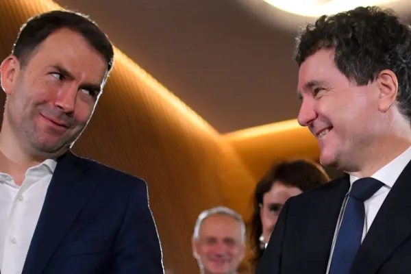 Drulă atacă Guvernul în goana după voturi pentru Capitală. Niciun discurs fără numele lui Nicușor Dan