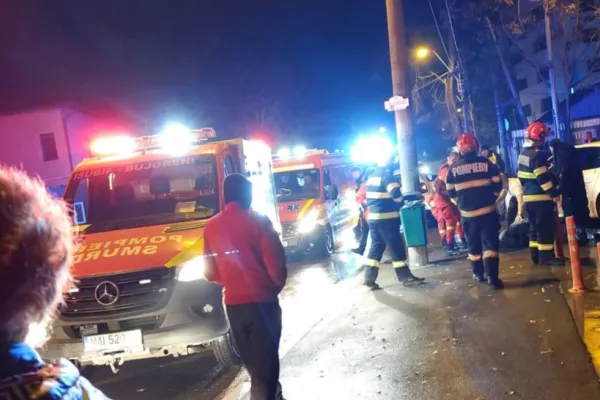 Accident grav pe bulevardul Uverturii din Capitală: patru persoane care așteptau autobuzul într-o stație, spulberate