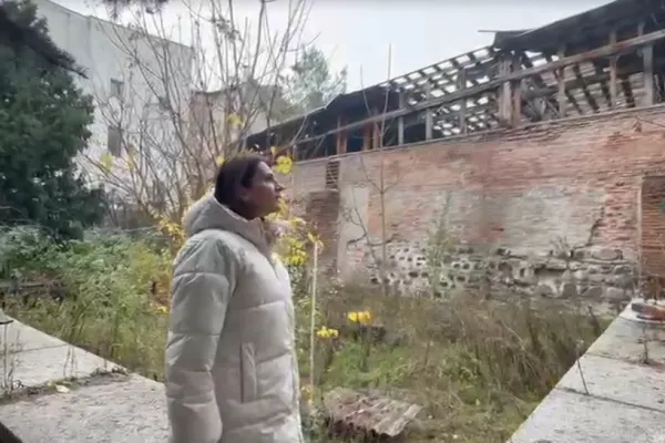 Anca Alexandrescu, în șantierul abandonat din inima Bucureștiului: „Vor să șteargă istoria și să o rescrie” – VIDEO