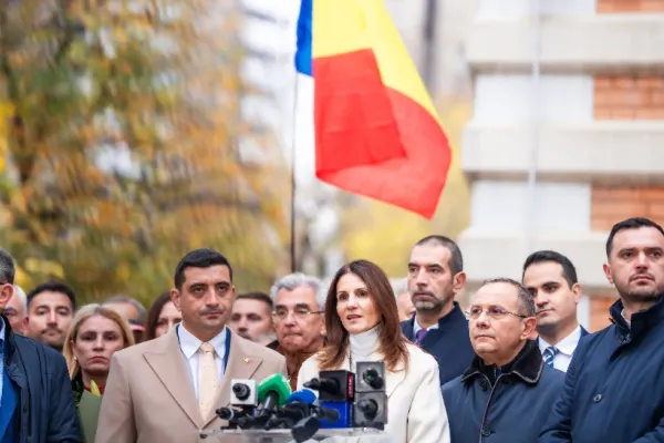 Anca Alexandrescu a făcut anunțul care detonează scena politică: De mâine seară redevin moderator la Televiziunea Poporului, la Culisele Statului Paralel - VIDEO