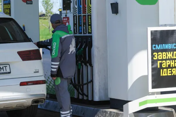 Rafinăriile rusești vor avea voie să amestece alcool în benzină. Decizia, pe fondul crizei de carburanți din Rusia