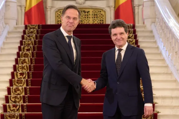 Nicușor Dan, după întâlnirea cu Mark Rutte, secretarul general al NATO: „Vom intensifica măsurile pentru a ne consolida apărarea și securitatea pe Flancul Estic”