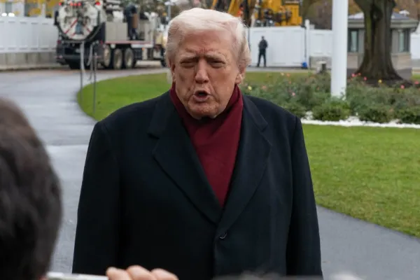 Trump zguduie iar scena internațională și spune că propunerea actuală pentru Ucraina nu este oferta sa finală
