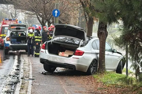 Accident grav în Timișoara: 3 victime, inclusiv un copil. Șoferul vinovat a fugit