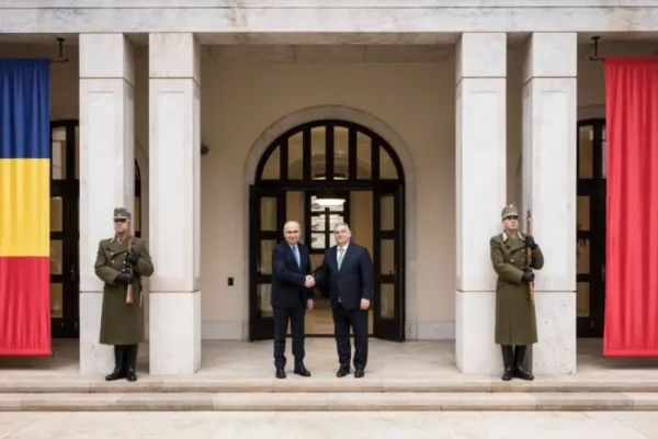 Ilie Bolojan i-a făcut o vizită lui Viktor Orban la Budapesta. Discuție „pragmatică” între cei doi oficiali