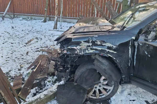 Accident grav pe E70, în Teleorman: două mașini distruse complet, doi răniți transportați la spital