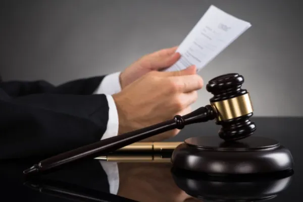 „Eroii” din justiție, pensii de peste 7.500 de euro, lux și opulență: cifre astronomice