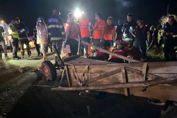 Accident tragic în județul Contanța. Un bărbat de 55 de ani a murit în urma impactului dintre o mașină și o căruță