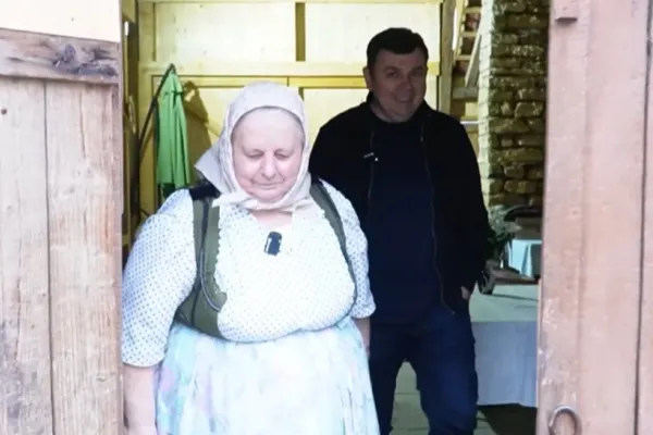 „Bunica lui Mircea Bravo” își deschide casa pentru Realitatea Plus. Povestea sa de viață - VIDEO