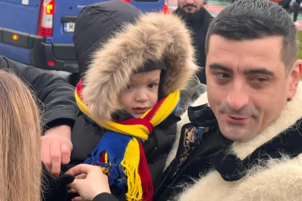 George Simion, în fruntea celui mai mare marș organizat la Alba Iulia. Sute de oameni cer DEMISIA lui Nicușor Dan LIVE TEXT&VIDEO