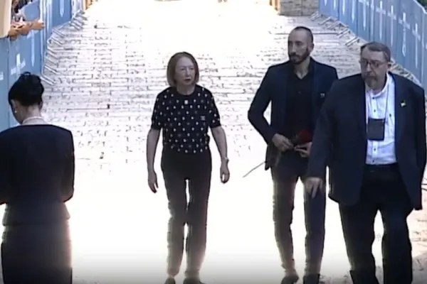 Scandal după moartea Rodicăi Stănoiu. Trupul fostului ministru al Justiției va fi deshumat. Ce pregătesc procurorii