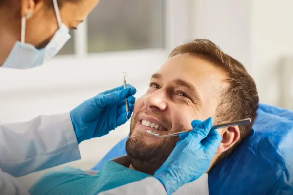 7 dezechilibre de sănătate care încep cu sănătatea orală și îți afectează întregul organism