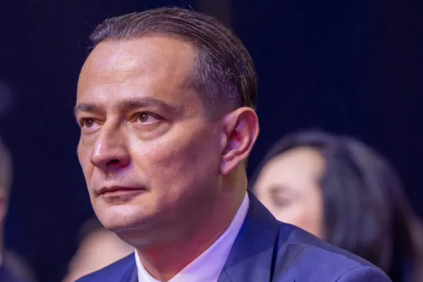 Daniel Băluță, atac dur și ironic la Bolojan: „Banii Guvernului sunt ai românilor. Nu sunt ai dumneavoastră, nici ai altcuiva”