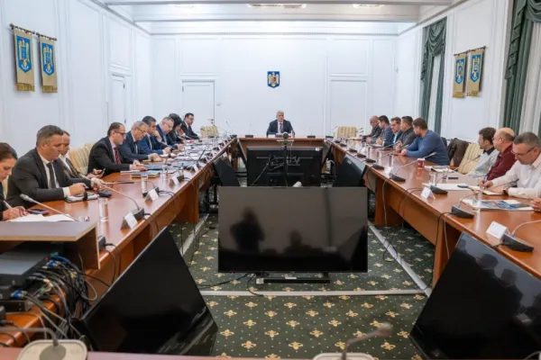 Incertitudine la MAI privind creșterea vârstei de pensionare. Predoiu dă asigurări, sindicatele rămân sceptice