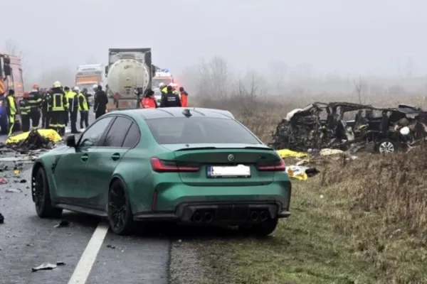 Microbuzul implicat în accidentul soldat cu moartea a 7 suporteri nu avea sistem de asistenţă la menţinerea benzii – presa din Grecia